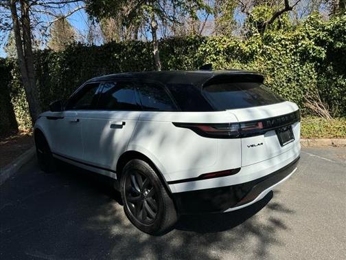2026 Land Rover Range Rover Velar P250 SE R-Dynamic