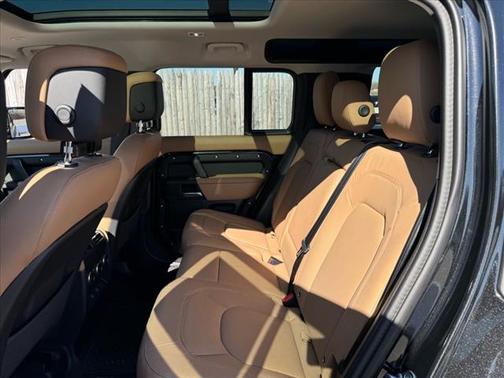 2025 Land Rover Defender P400 S