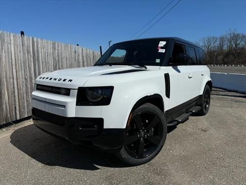 2025 Land Rover Defender P500 X-Dynamic SE