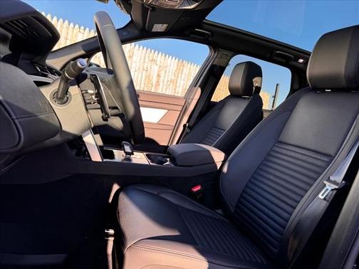 2025 Land Rover Discovery Sport Dynamic SE
