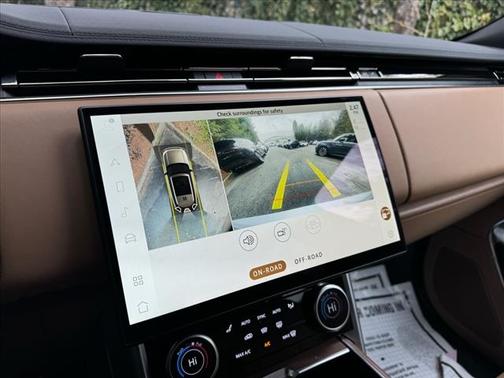 2023 Land Rover Range Rover SE