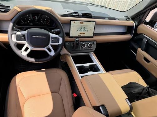 2025 Land Rover Defender P400 S