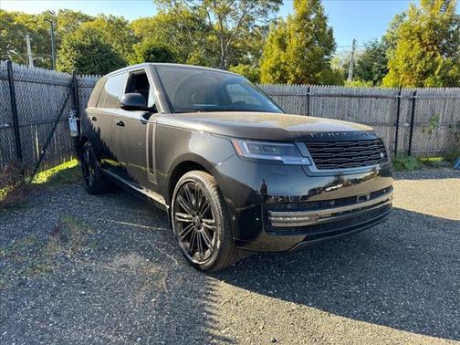 2025 Land Rover Range Rover P400 SE
