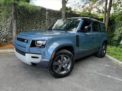 2025 Land Rover Defender P400 S