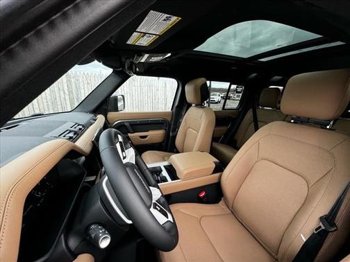 2025 Land Rover Defender P400 S