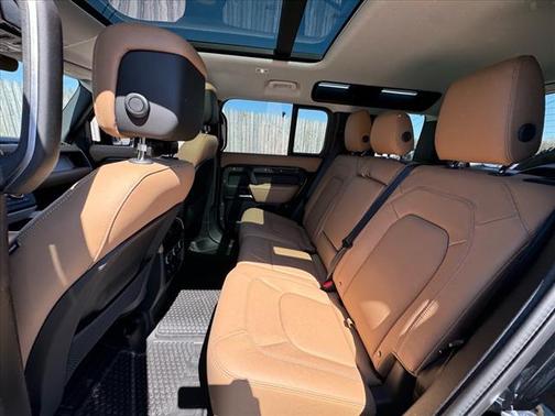 2025 Land Rover Defender P400 S