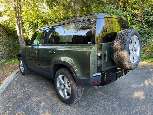 2026 Land Rover Defender 110S