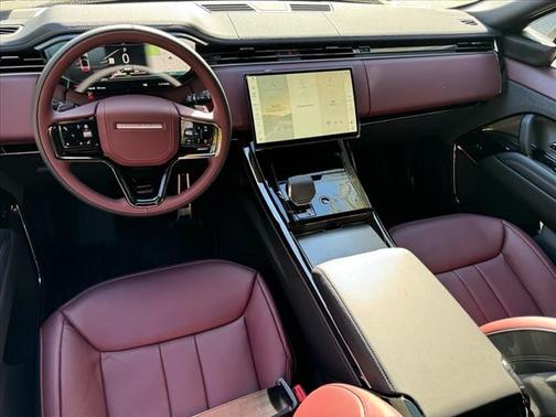 2025 Land Rover Range Rover Sport SE