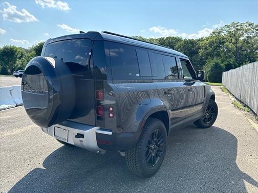 2025 Land Rover Defender P400 S