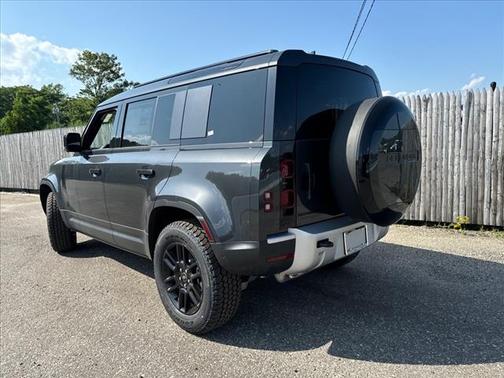 2025 Land Rover Defender P400 S