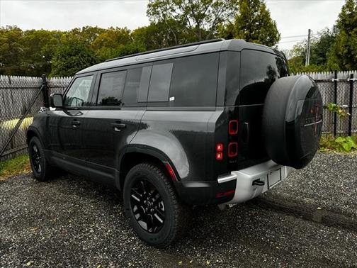 2025 Land Rover Defender P400 S