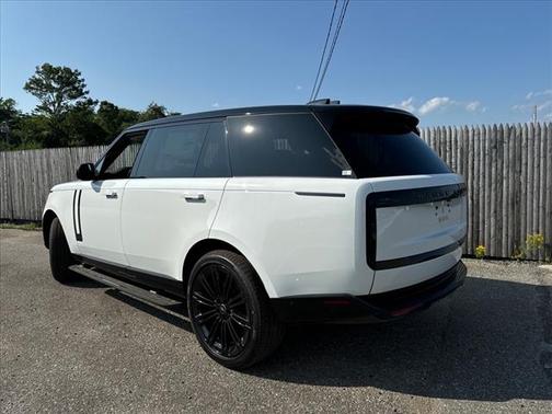 2025 Land Rover Range Rover P530 SE 7 Seat