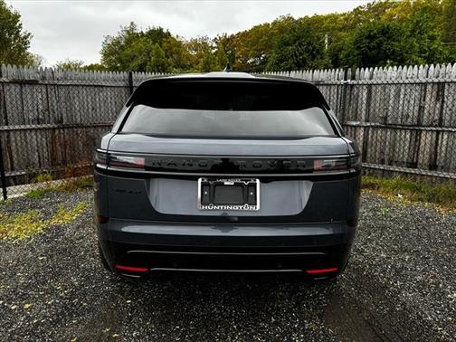 2026 Land Rover Range Rover Velar P250 SE R-Dynamic