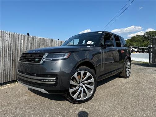 2025 Land Rover Range Rover P400 SE