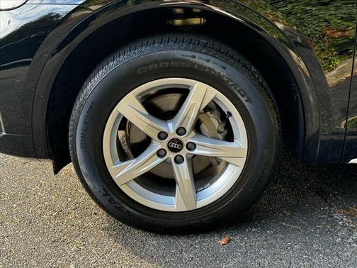 2023 Audi Q5 40 Premium