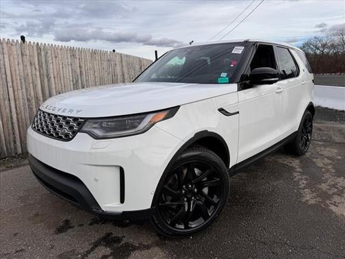 2025 Land Rover Discovery P300 S
