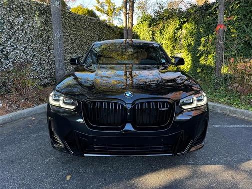 2023 BMW X4 M40i