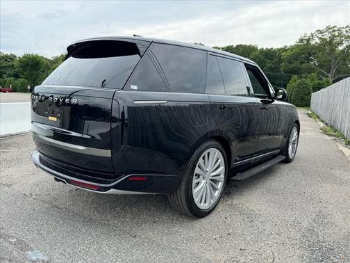 2025 Land Rover Range Rover P400 SE