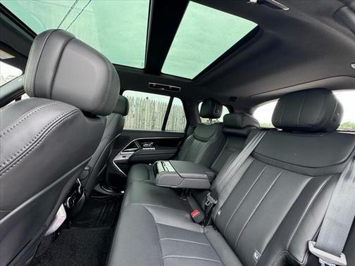 2025 Land Rover Range Rover P400 SE