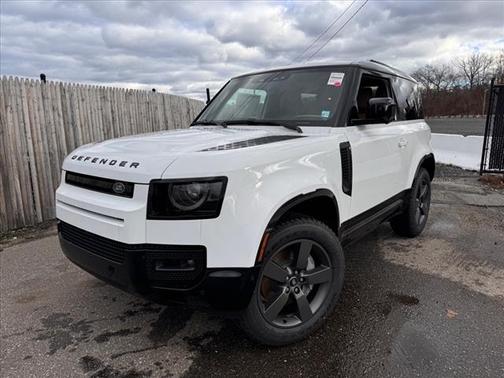 2025 Land Rover Defender P400 X-Dynamic SE
