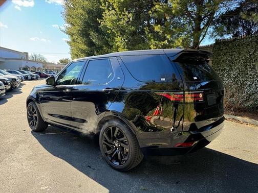 2025 Land Rover Discovery P360 Dynamic SE
