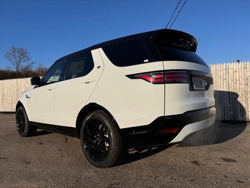 2025 Land Rover Discovery P360 Dynamic SE