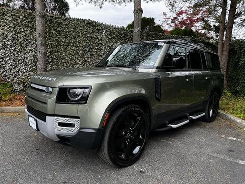 2023 Land Rover Defender 130 SE