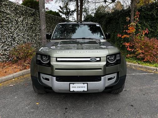 2023 Land Rover Defender 130 SE