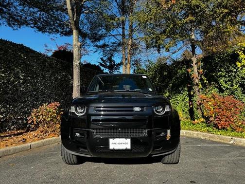 2024 Land Rover Defender 110 V8