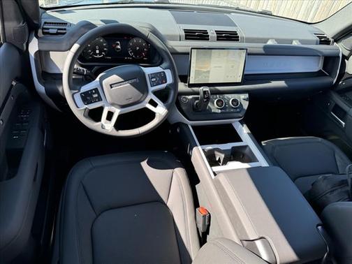 2025 Land Rover Defender P400 S