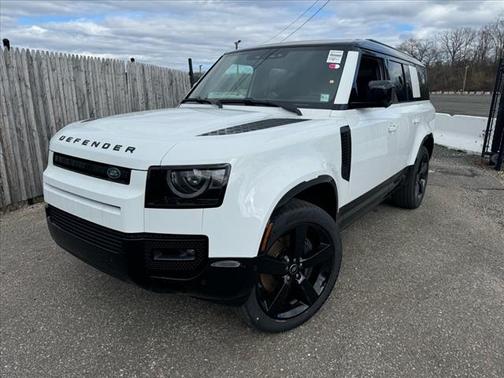 2025 Land Rover Defender P400 X-Dynamic SE