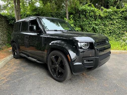 2025 Land Rover Defender 110 P400 X-Dynamic SE