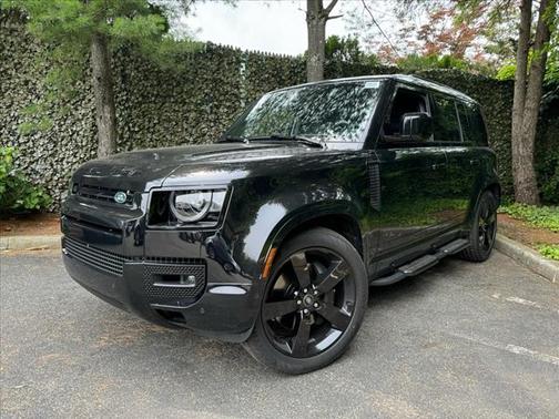 2025 Land Rover Defender 110 P400 X-Dynamic SE