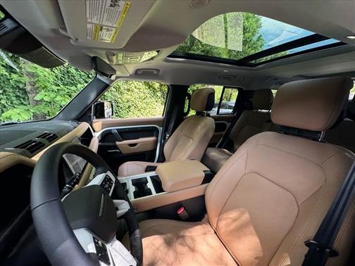 2025 Land Rover Defender P400 S