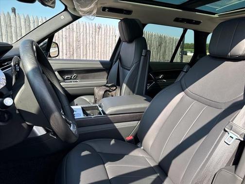 2025 Land Rover Range Rover P530 SE