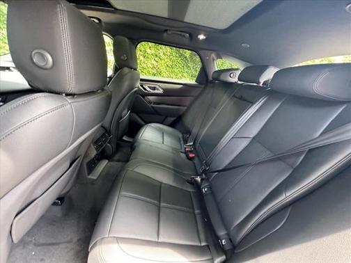 2026 Land Rover Range Rover Velar P400 Dynamic SE