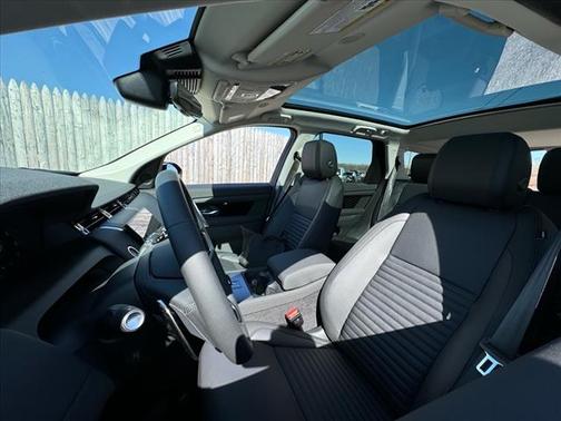 2025 Land Rover Discovery Sport S