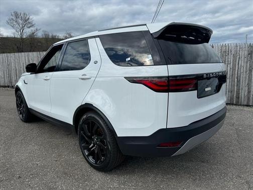 2025 Land Rover Discovery P300 S