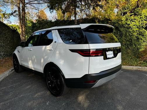2025 Land Rover Discovery P300 S