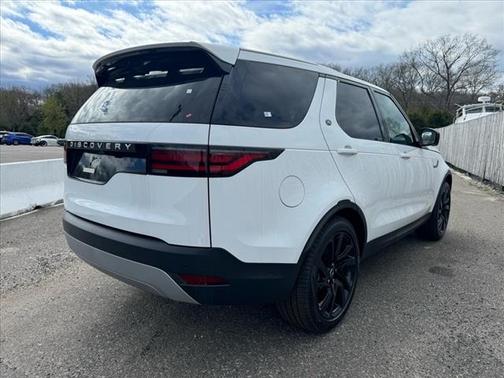 2025 Land Rover Discovery P300 S