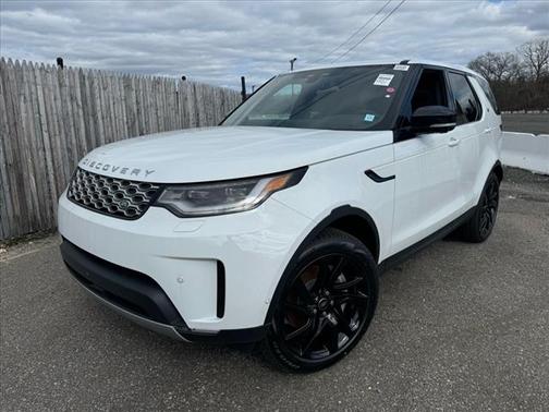 2025 Land Rover Discovery P300 S
