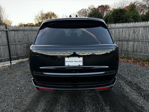 2025 Land Rover Range Rover P530 SE 7 Seat