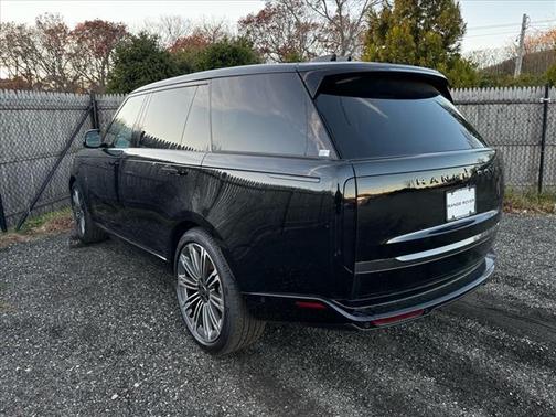 2025 Land Rover Range Rover P530 SE 7 Seat