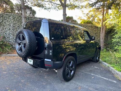 2026 Land Rover Defender 110S