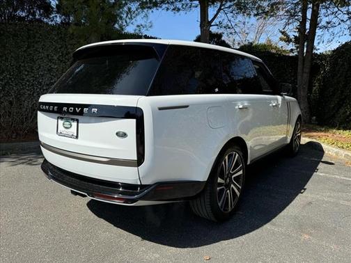 2023 Land Rover Range Rover SE