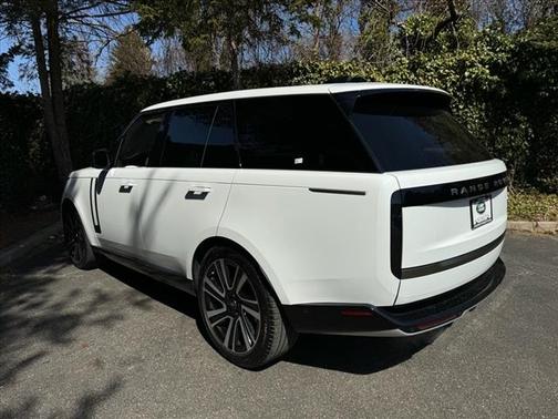 2023 Land Rover Range Rover SE