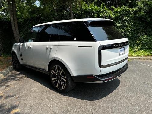 2023 Land Rover Range Rover SE