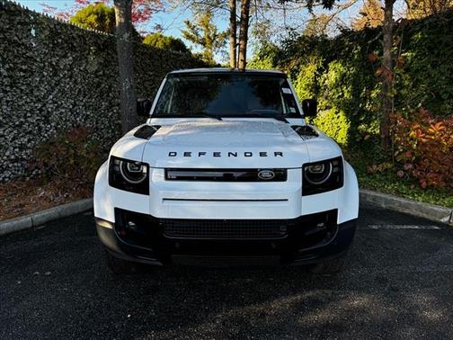 2026 Land Rover Defender 110S