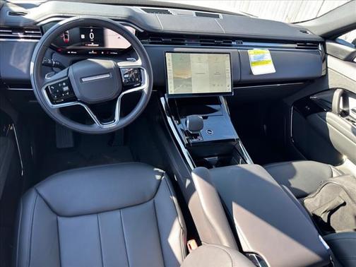 2025 Land Rover Range Rover Sport SE