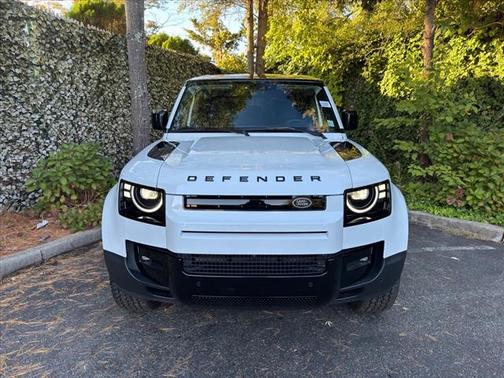 2026 Land Rover Defender 110S